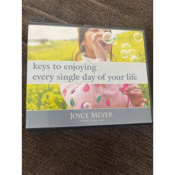 Joyce Meyer 4 CD Set Keys to Enjoying Every Single Day of your Life - Picture 1 of 4
